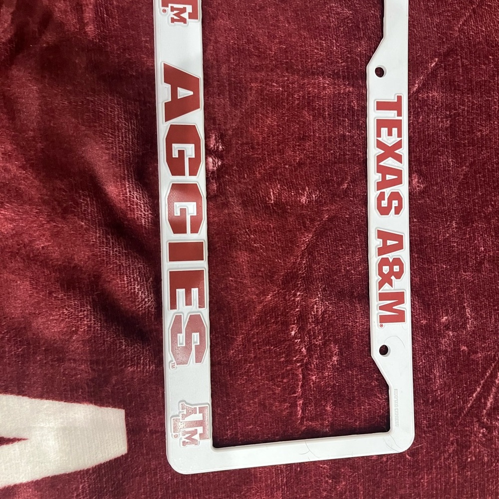 Texas A&M Aggies Blanket and License Plate Cover - Picture 2 of 2